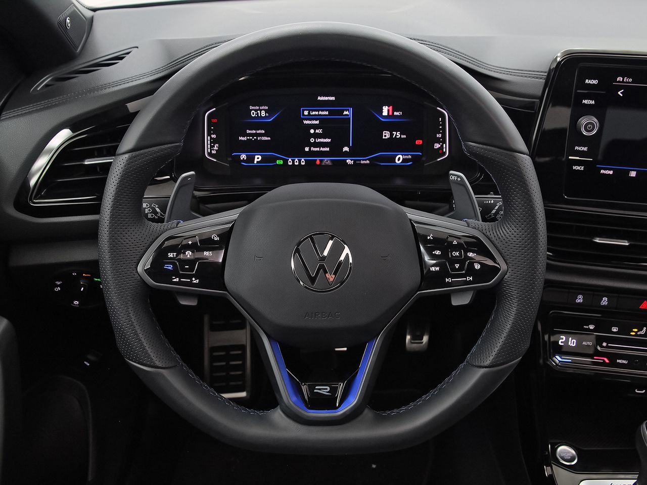 Foto Volkswagen T-Roc 21