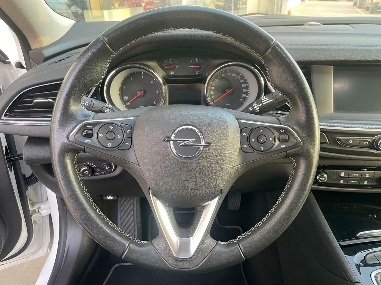 Foto Opel Insignia  12