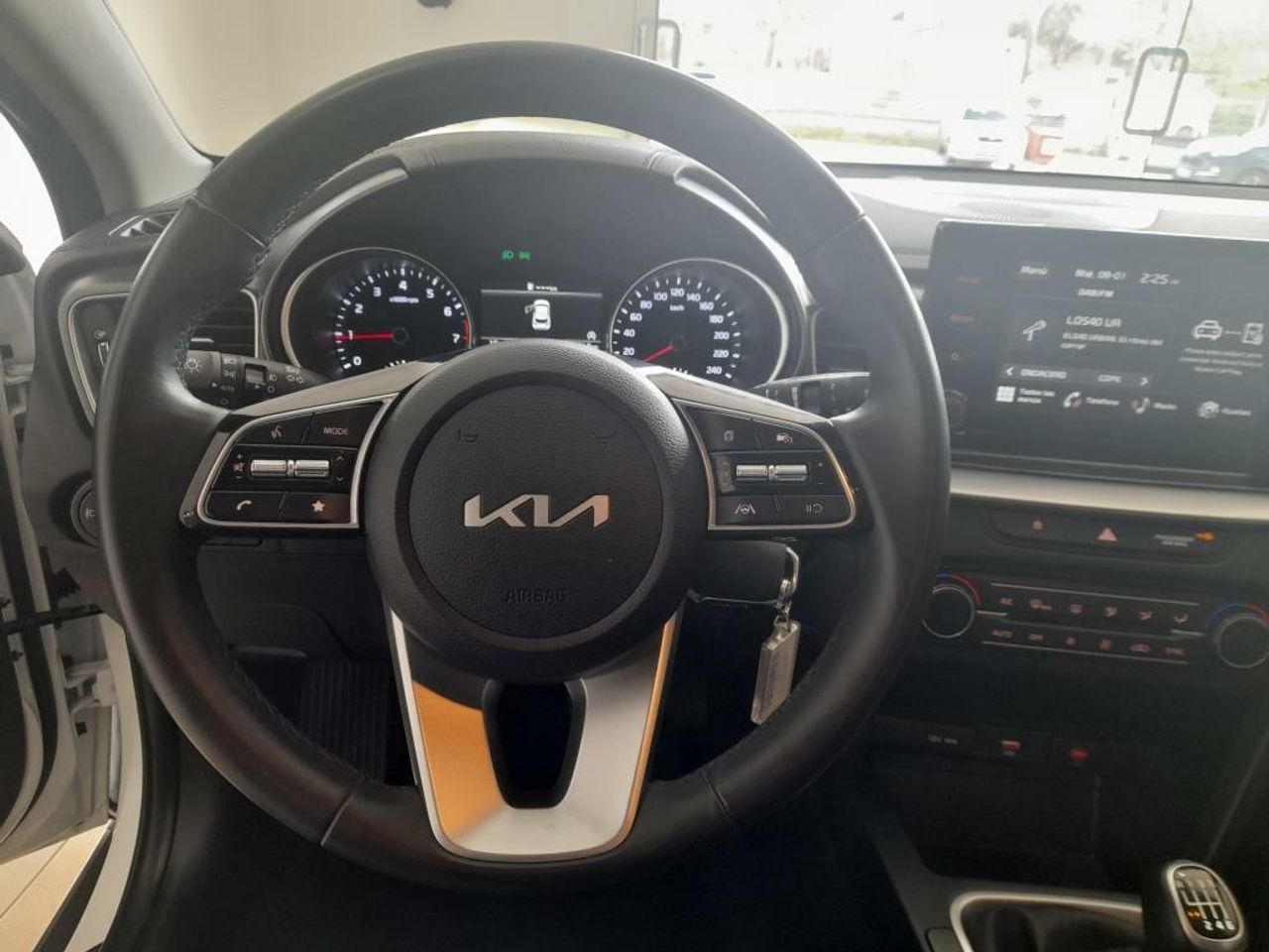 Foto Kia XCeed 13