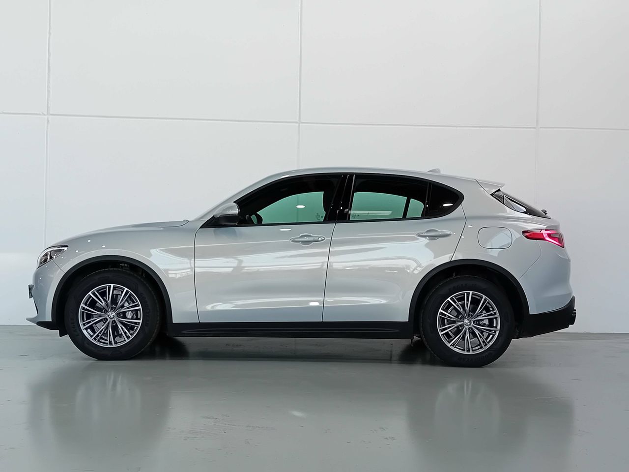 Foto Alfa Romeo Stelvio 3