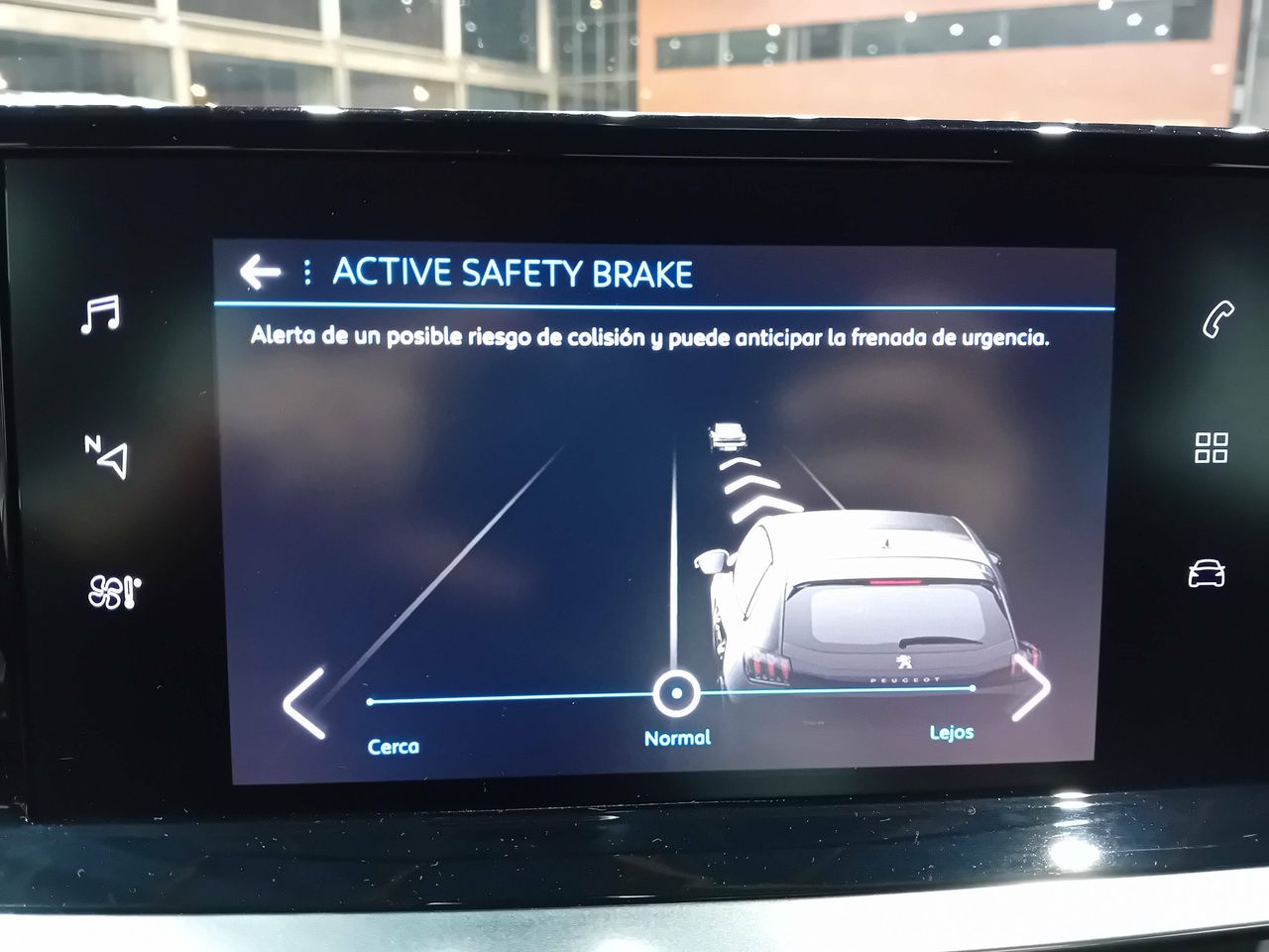 Foto Peugeot 208 19