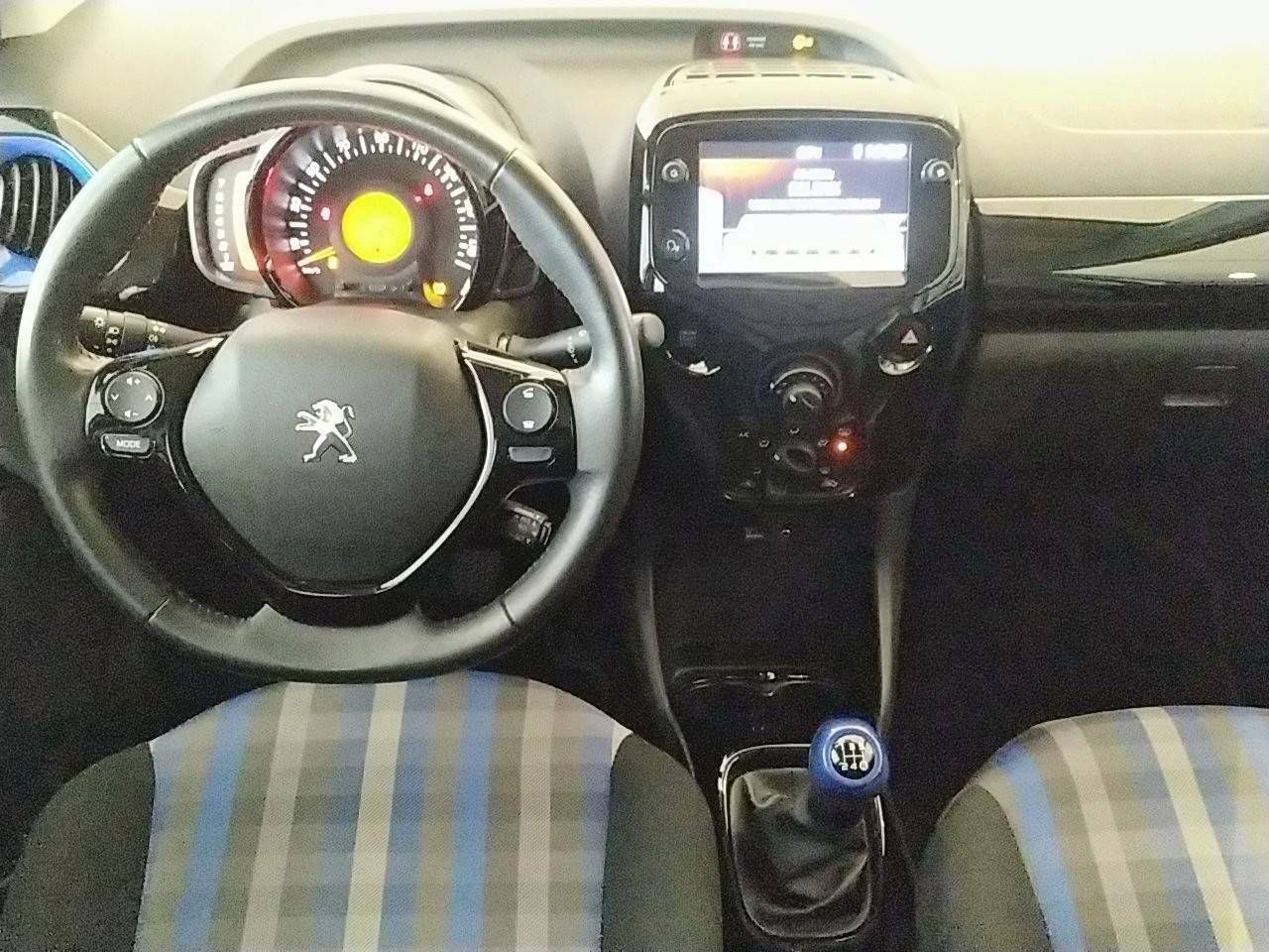 Foto Peugeot 108 8