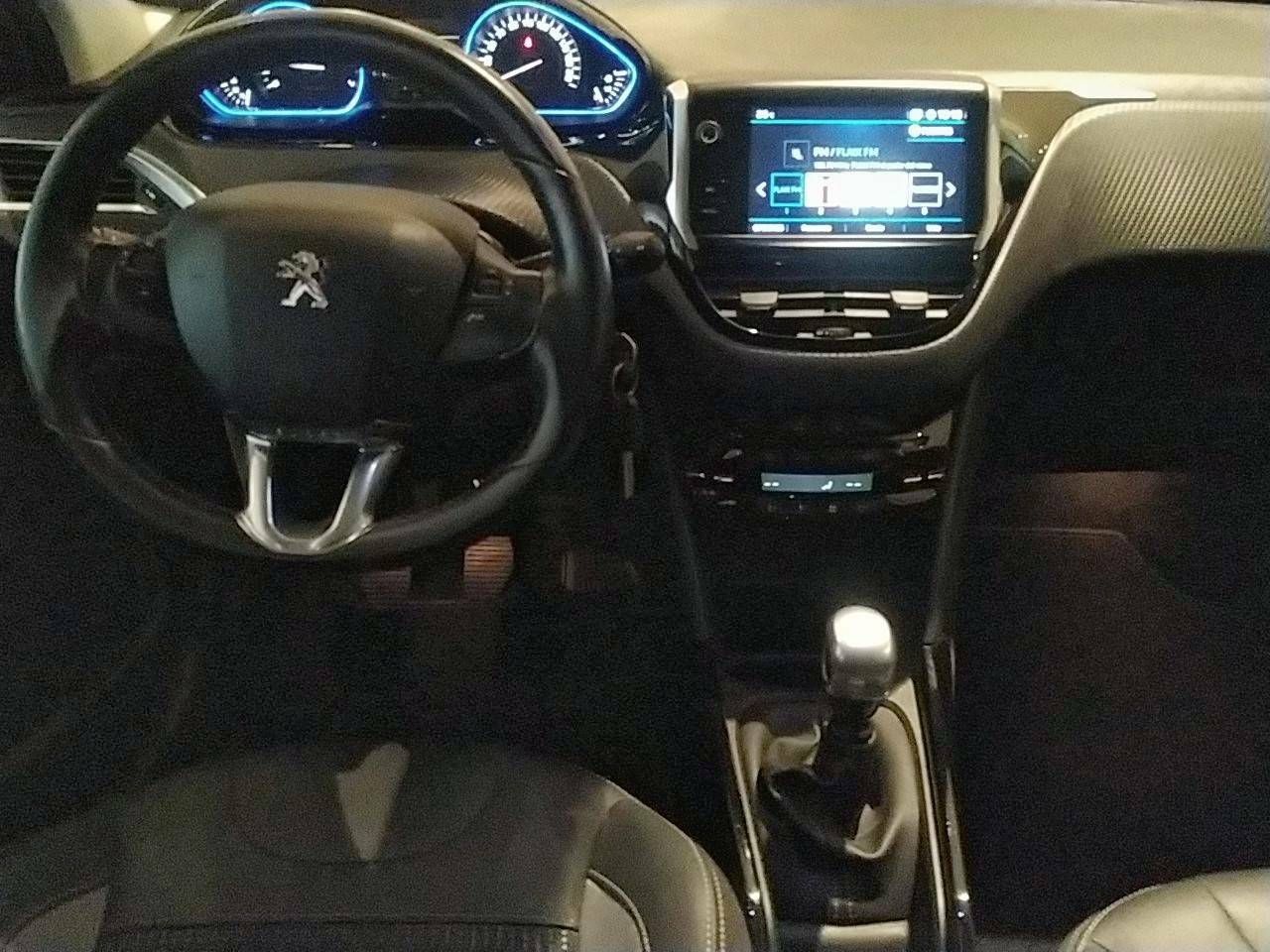 Foto Peugeot 2008 8