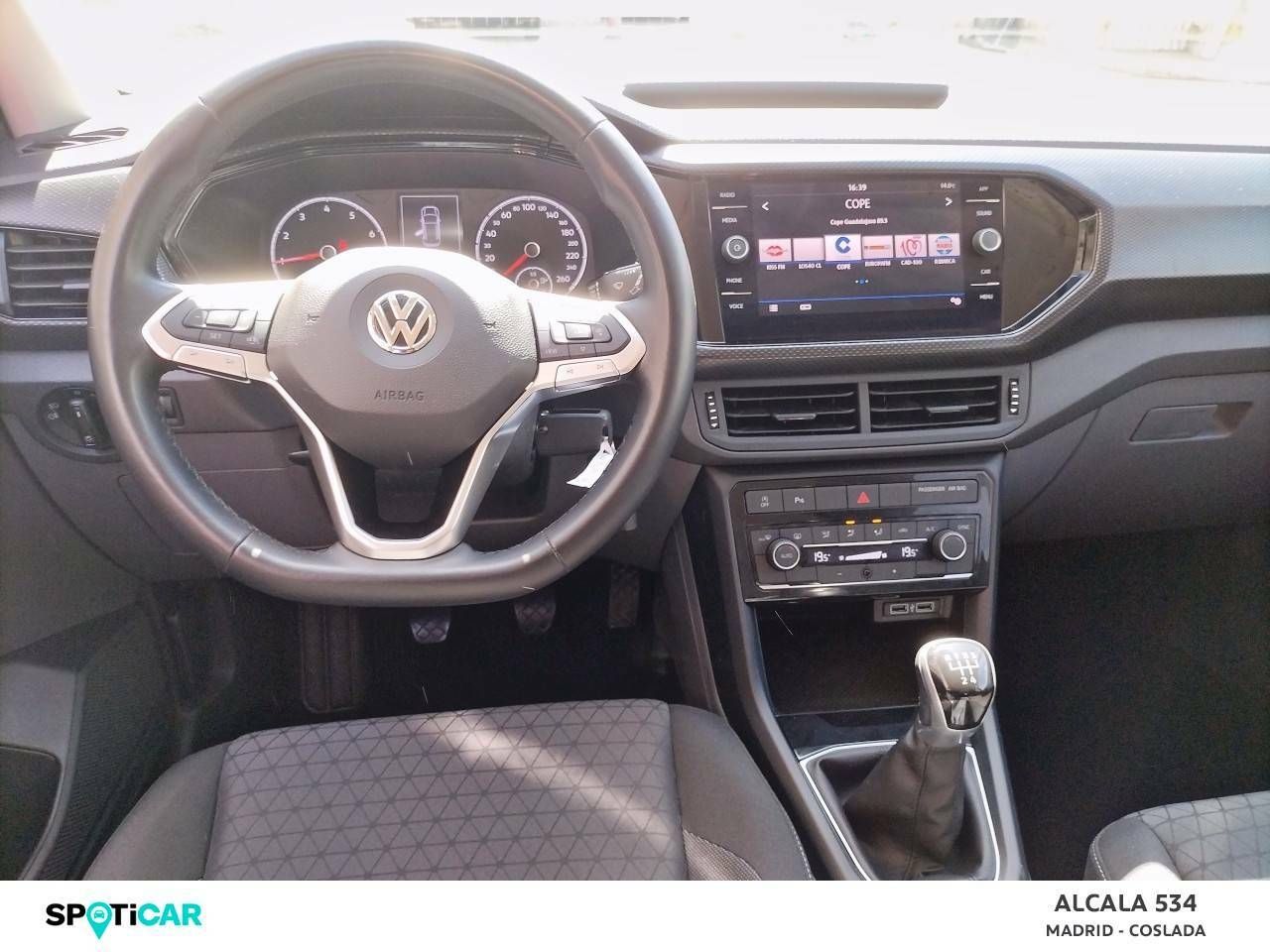 Foto Volkswagen T-Cross 8