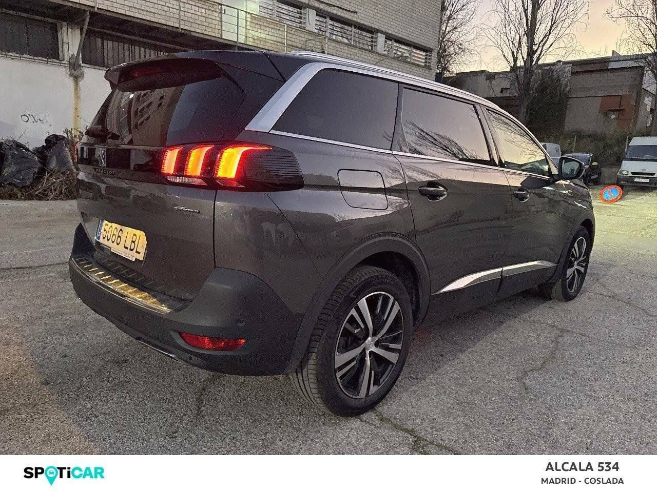 Foto Peugeot 5008 13