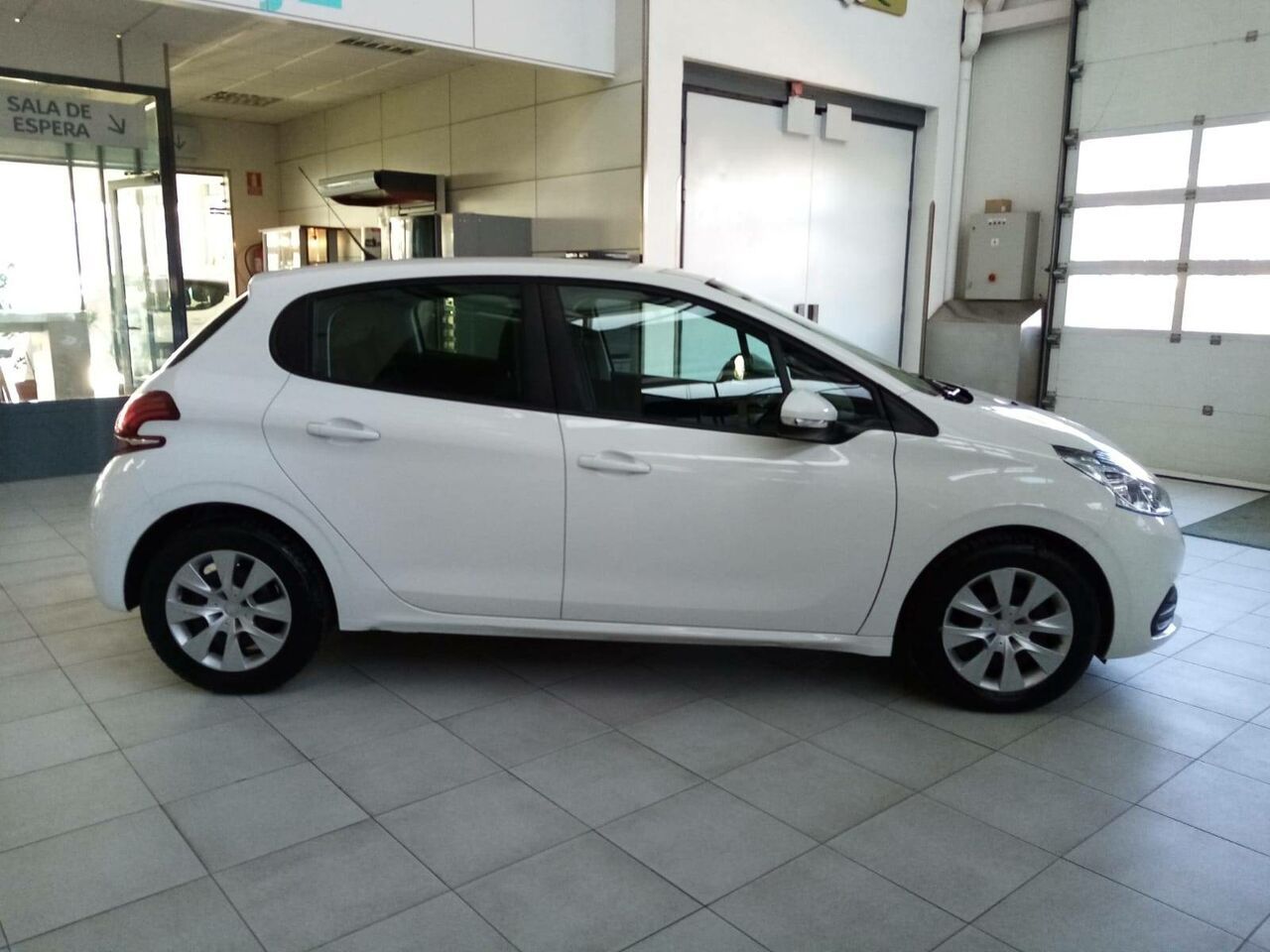 Foto Peugeot 208 5