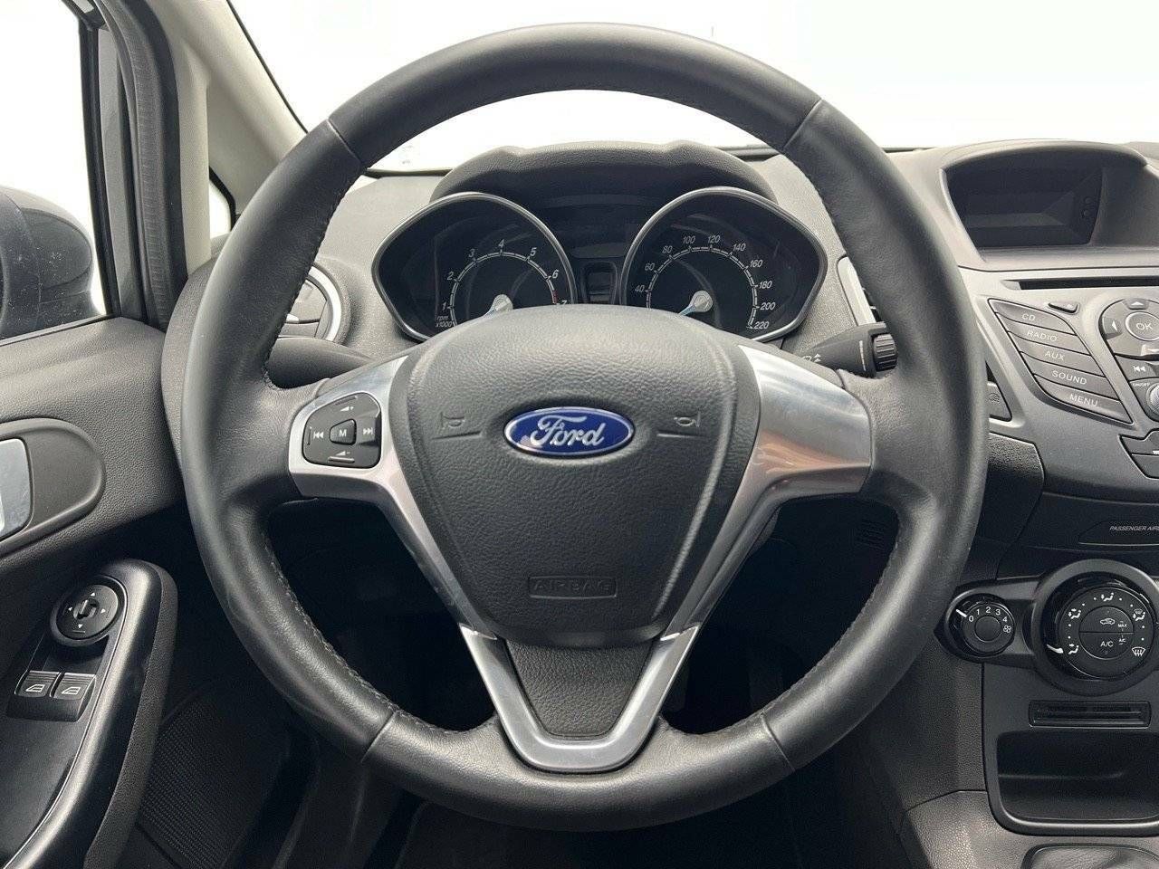 Foto Ford Fiesta 13