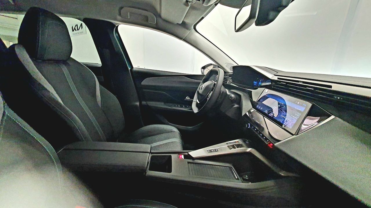 Foto Peugeot 308 9