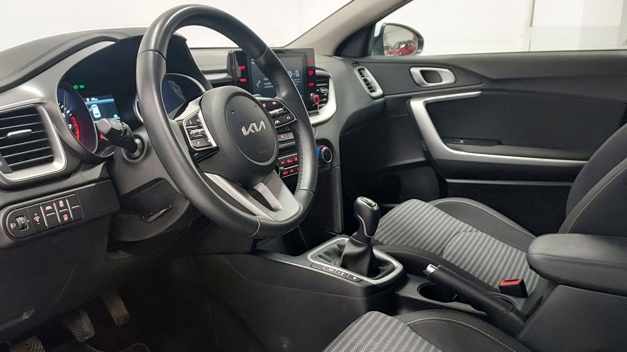 Foto Kia Ceed 9