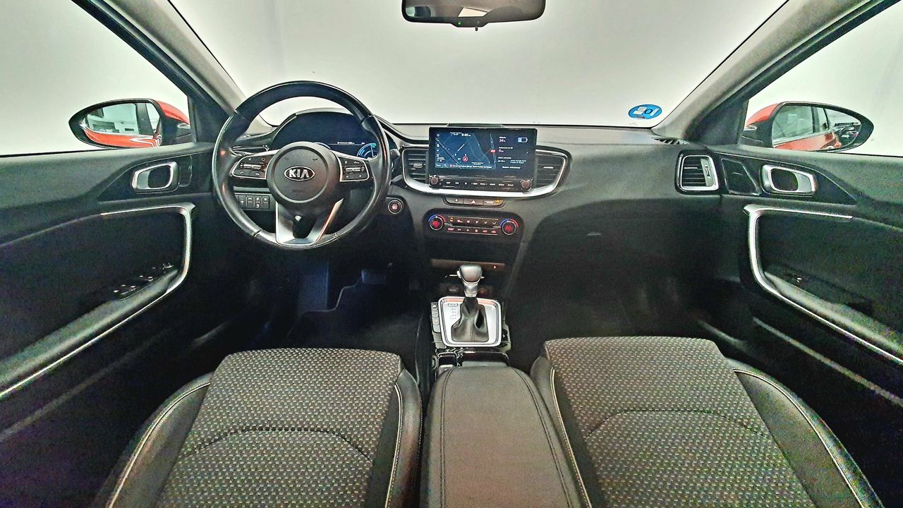 Foto Kia XCeed 10