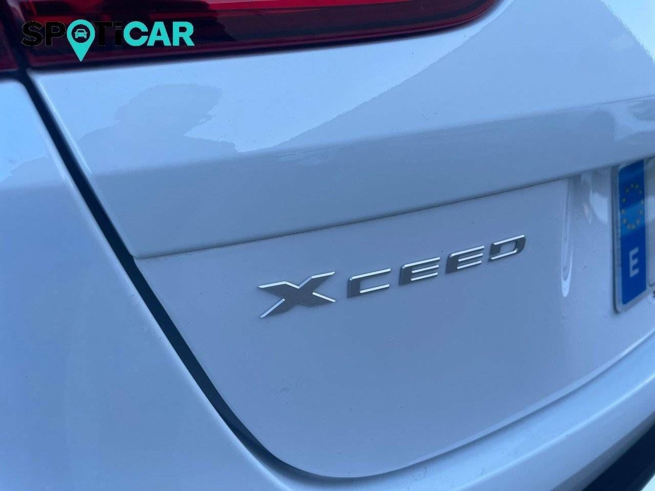 Foto Kia XCeed 17