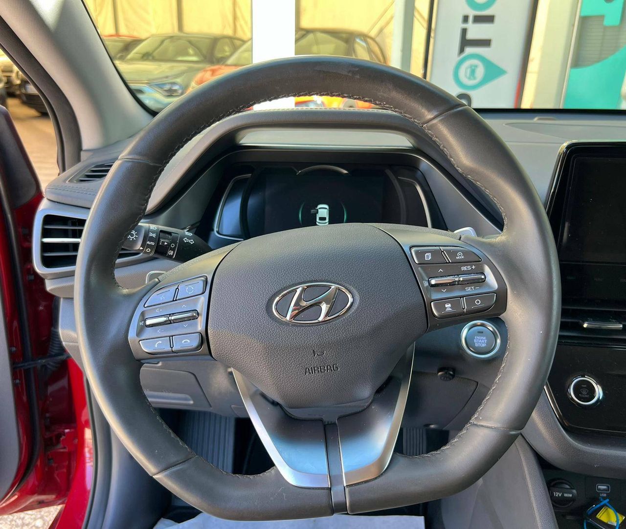 Foto Hyundai IONIQ 13