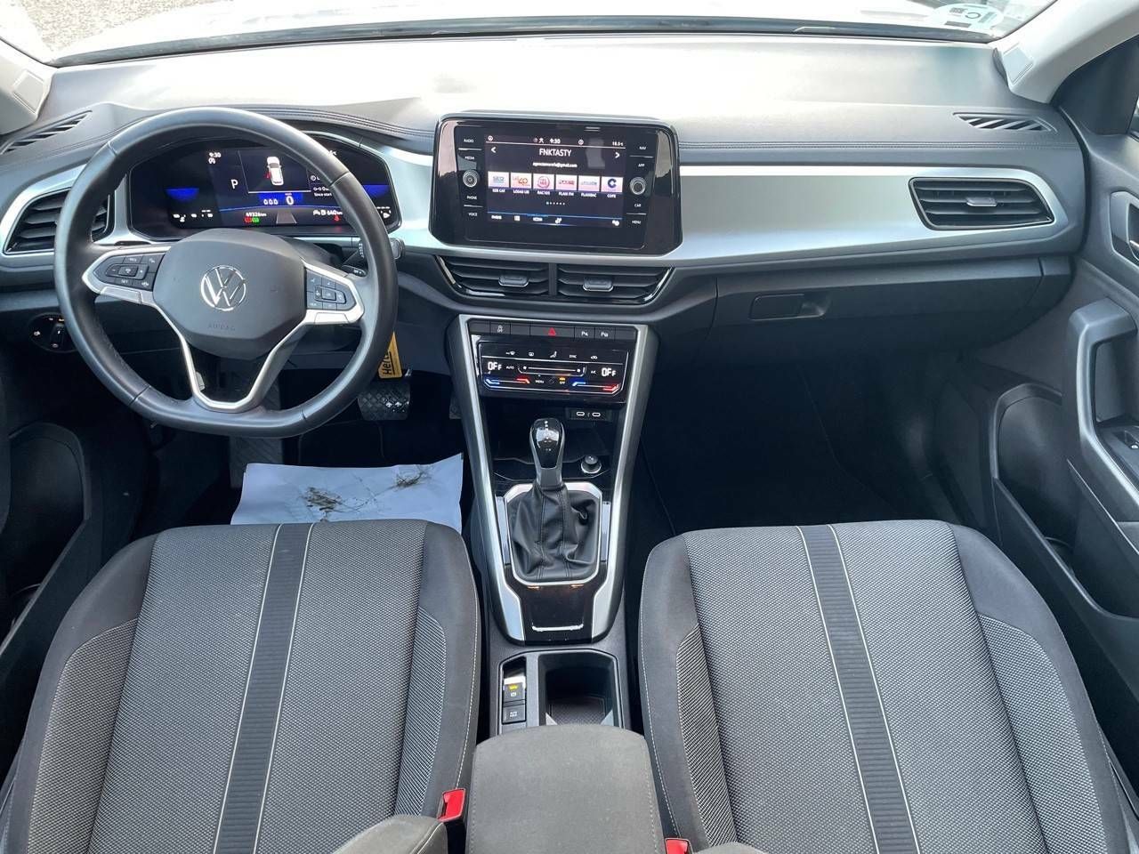 Foto Volkswagen T-Roc 8