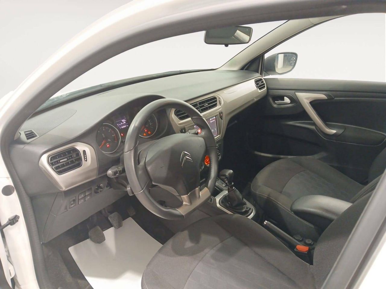 Foto Citroën C-Elysèe 26