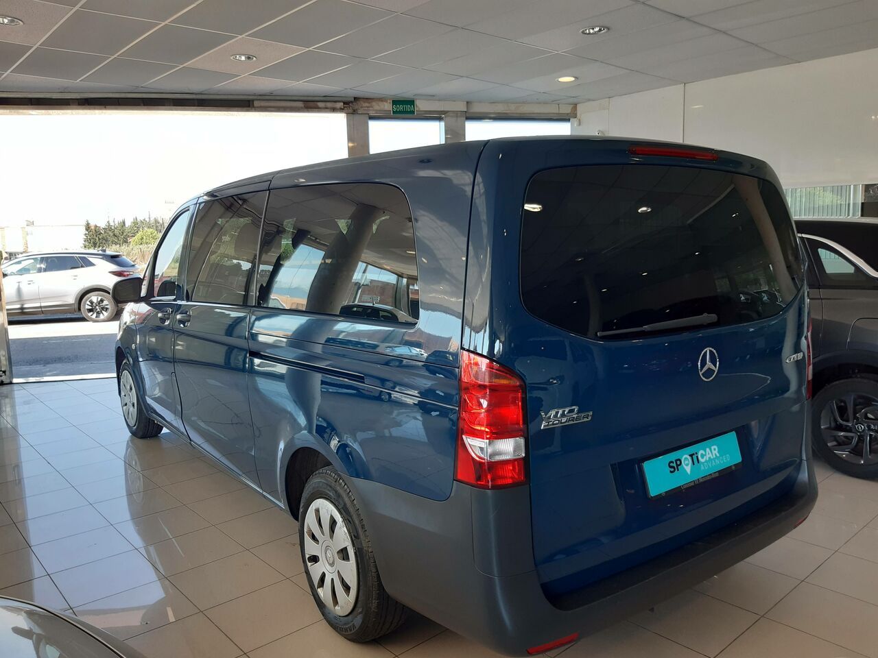 Foto Mercedes-Benz Vito 5