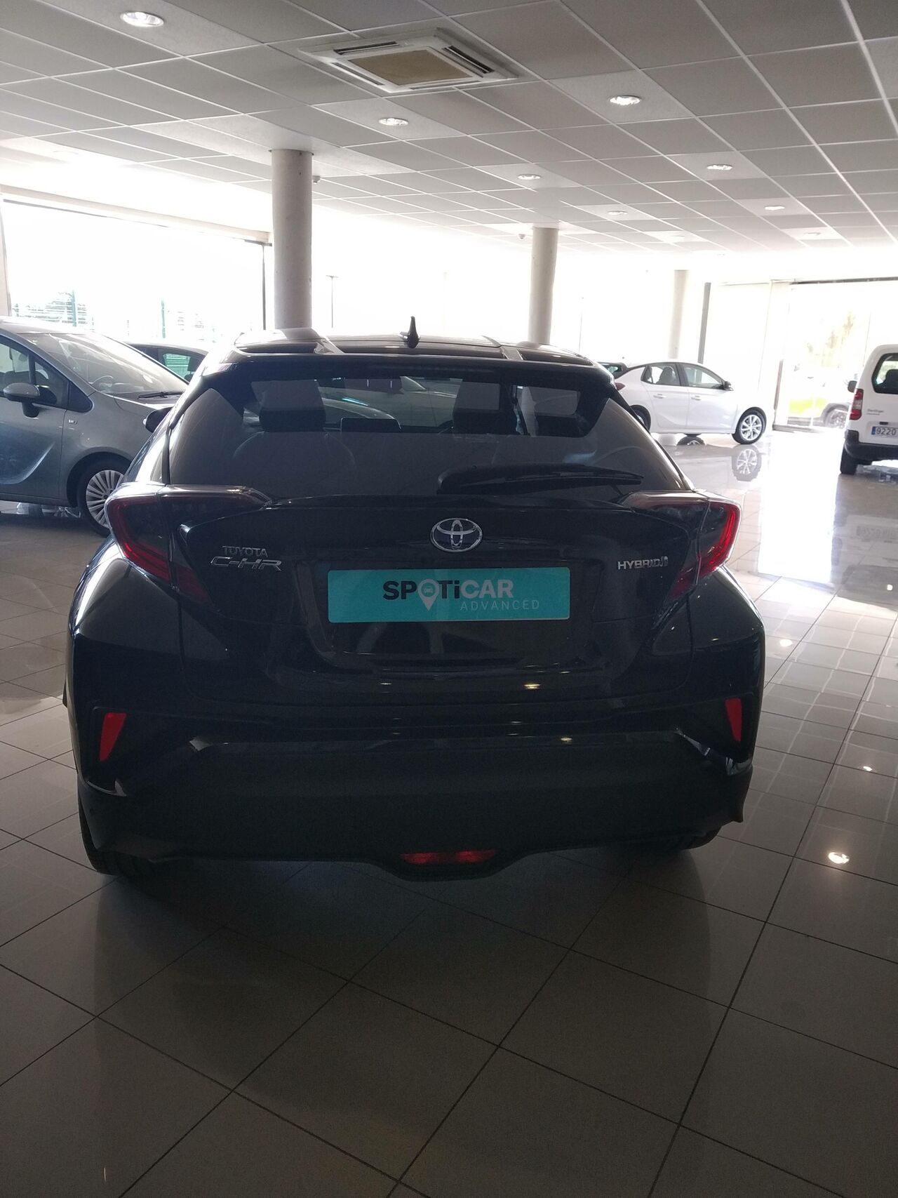 Foto Toyota C-HR 4