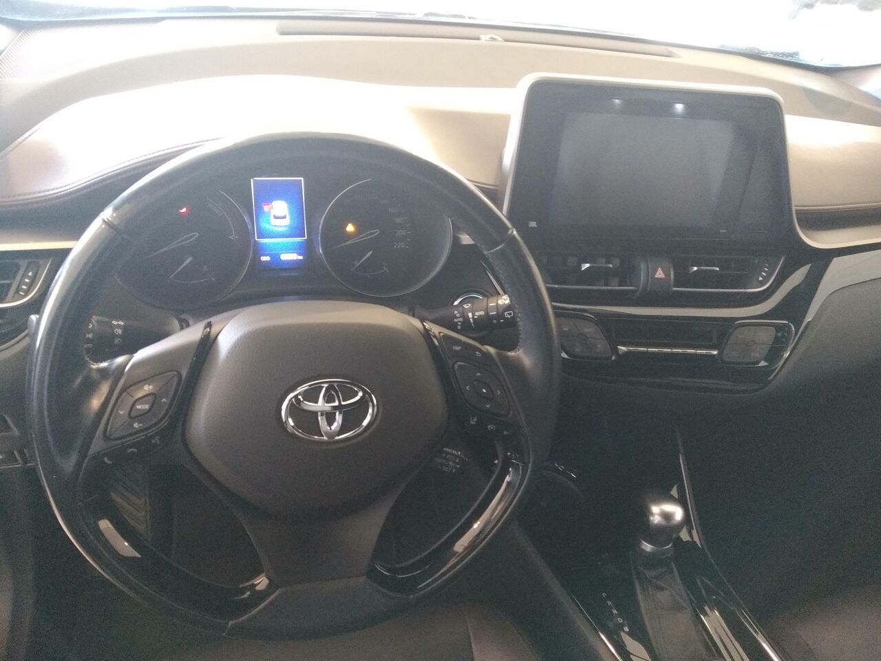 Foto Toyota C-HR 11