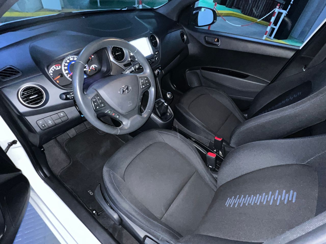 Foto Hyundai i10 15