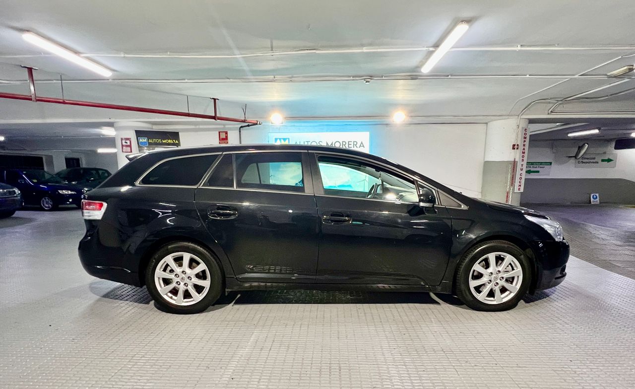 Foto Toyota Avensis 7