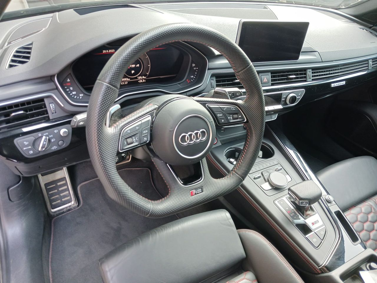 Foto Audi RS4 8