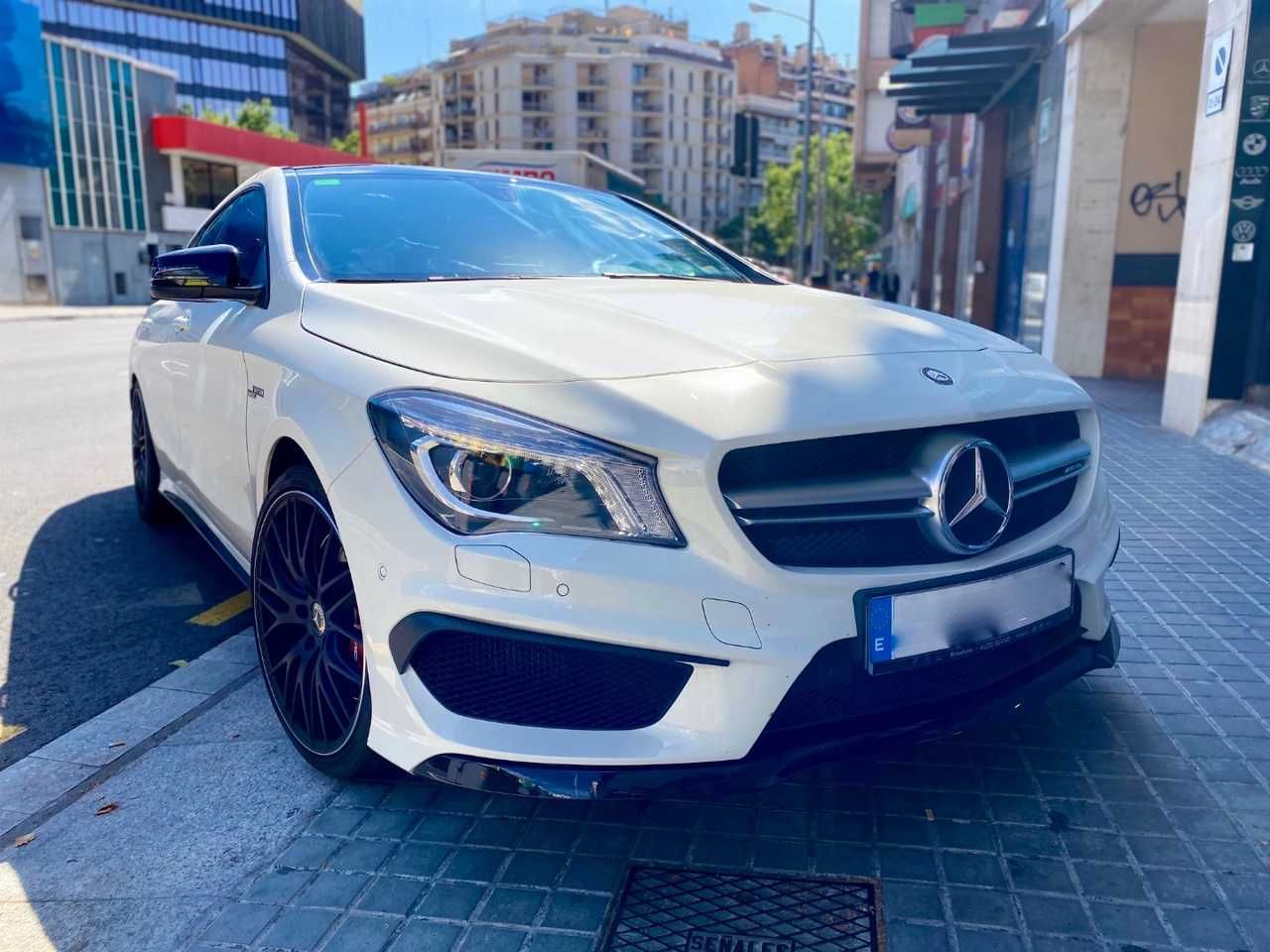 Foto Mercedes-Benz Clase CLA 2