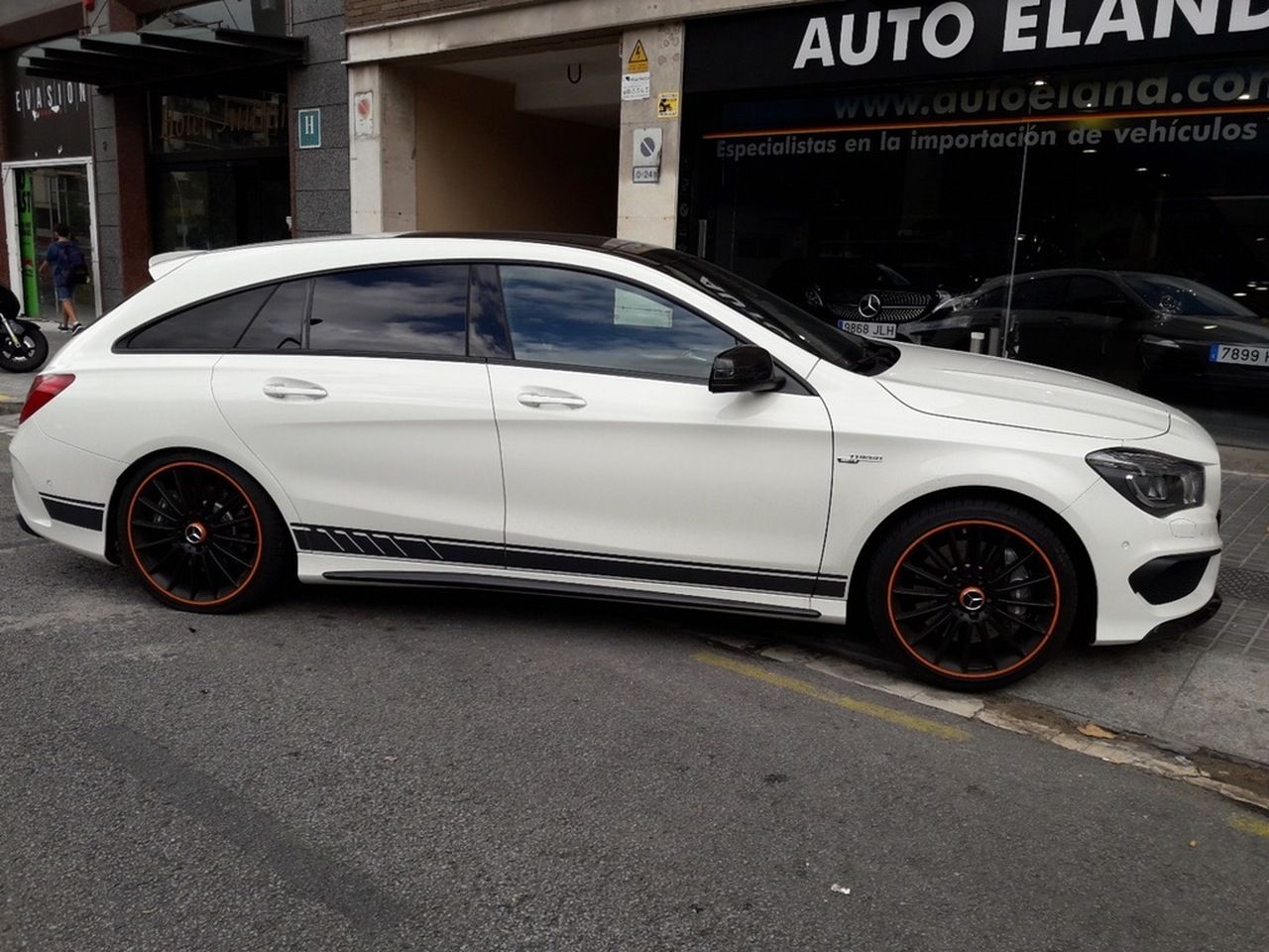 Foto Mercedes-Benz Clase CLA 4