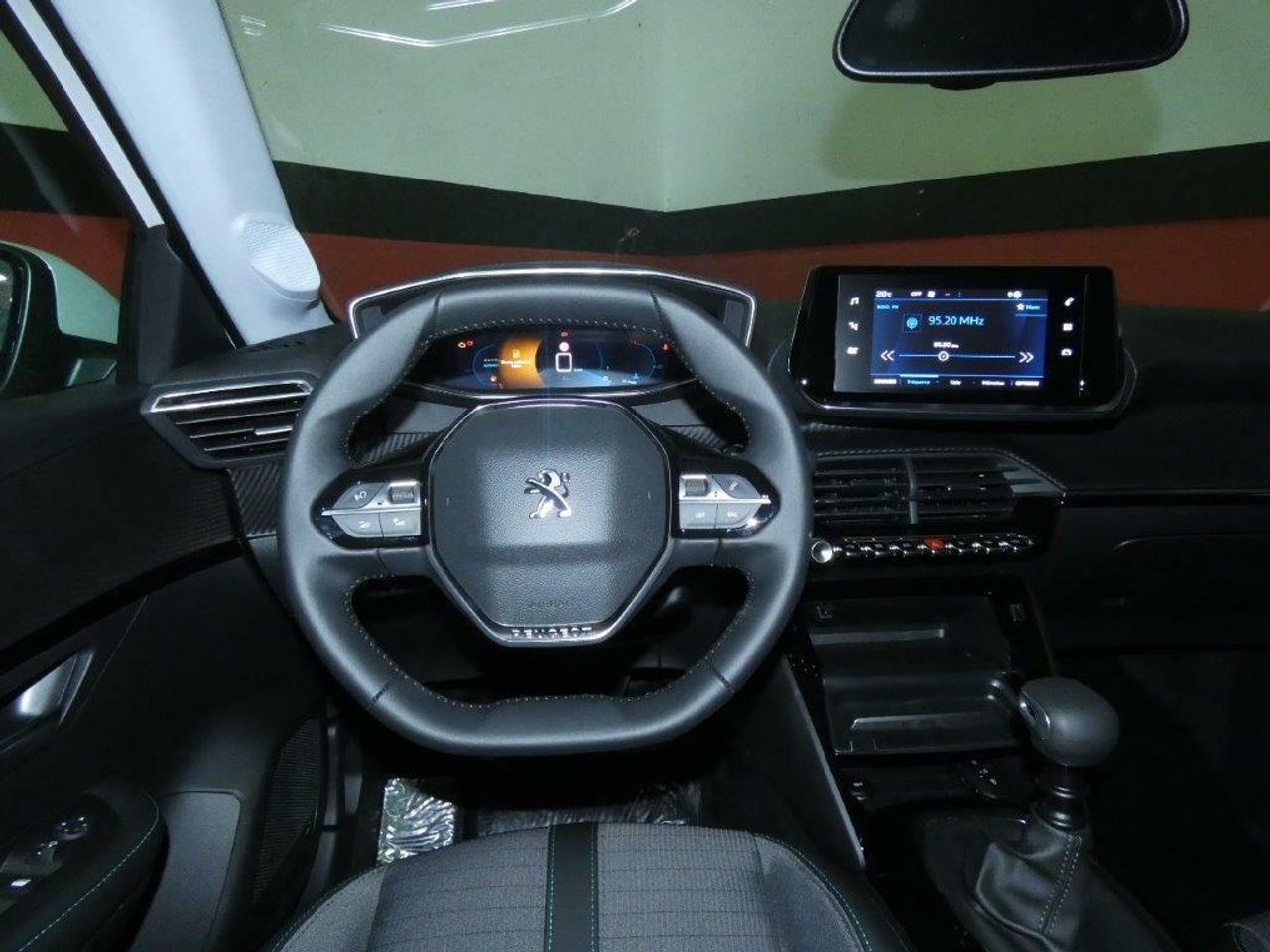 Foto Peugeot 208 9