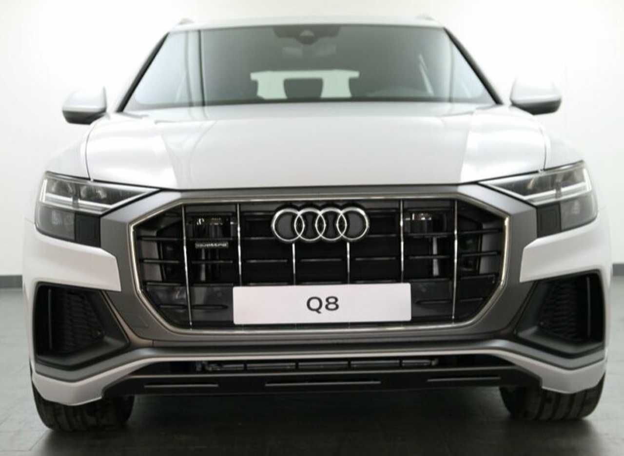 Foto Audi Q8 2