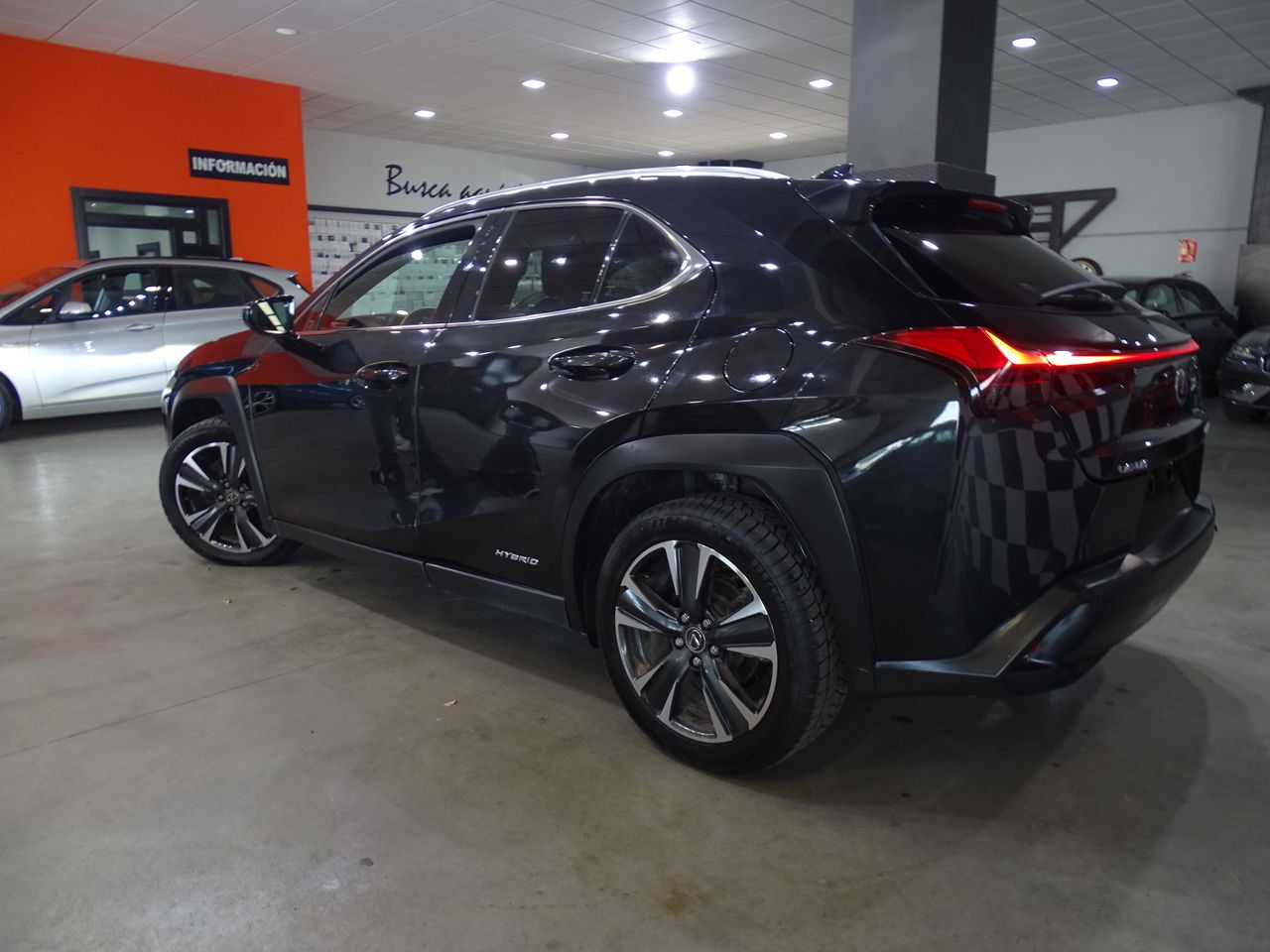 Foto Lexus UX 4