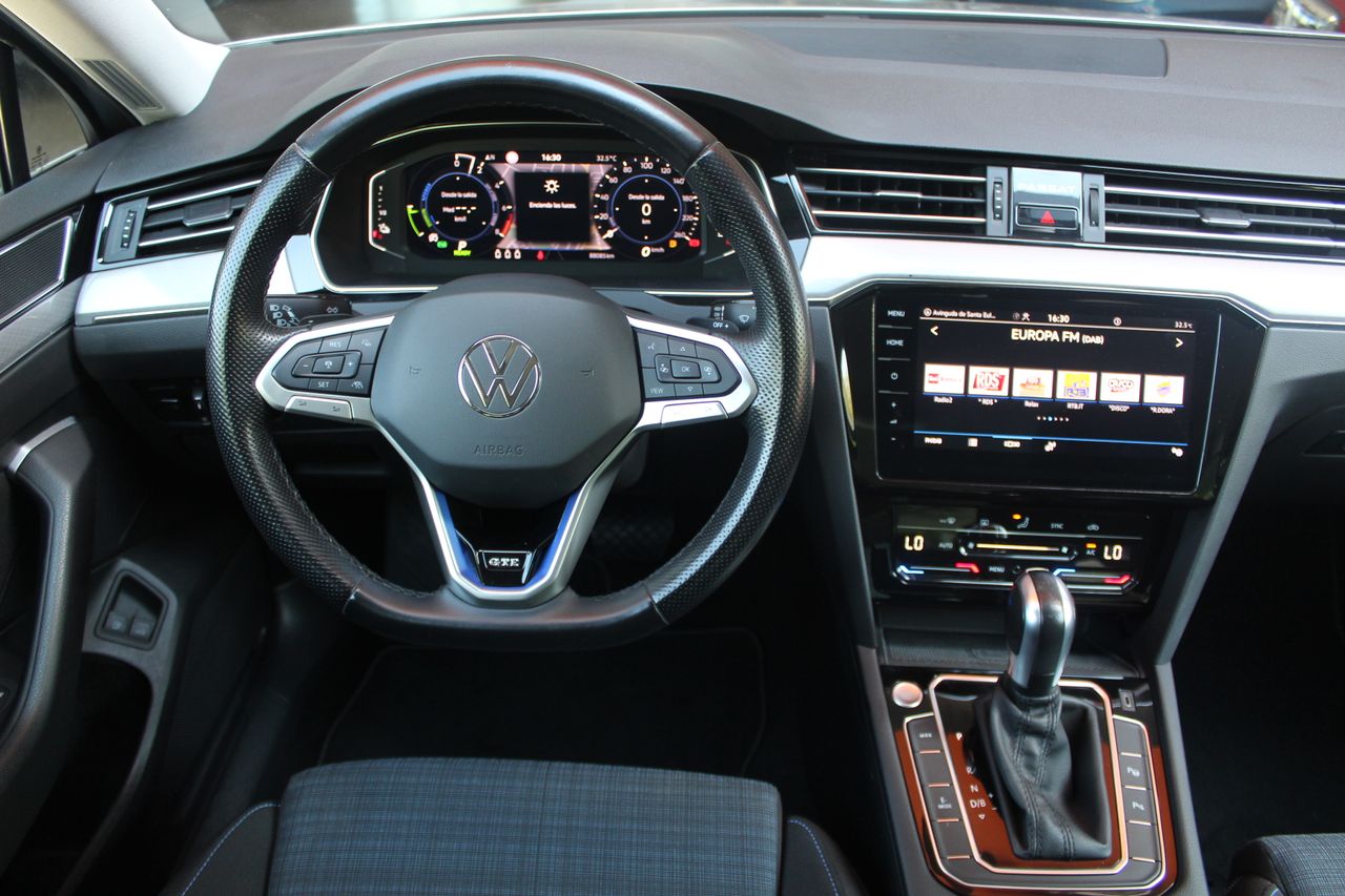 Foto Volkswagen Passat 11