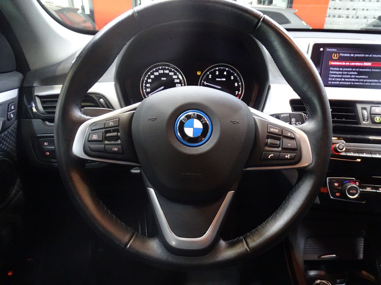 Foto BMW X1 9