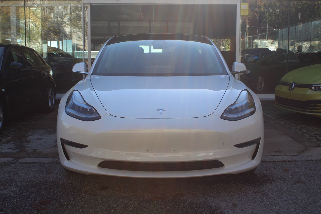 Foto Tesla Model 3 2