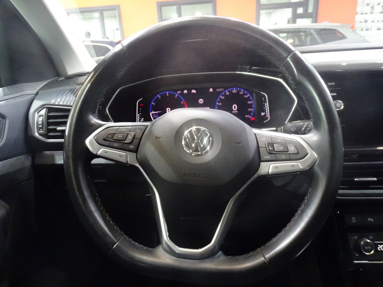 Foto Volkswagen T-Cross 9