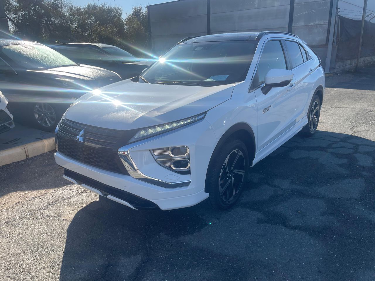 Foto Mitsubishi Eclipse Cross 2