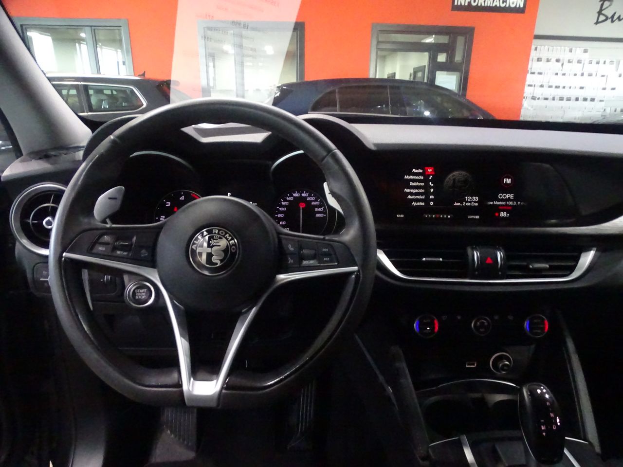 Foto Alfa Romeo Stelvio 10