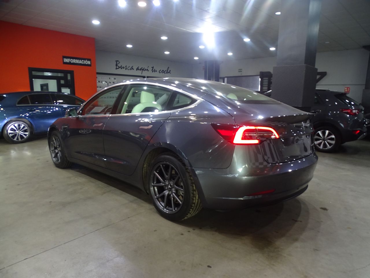 Foto Tesla Model 3 3