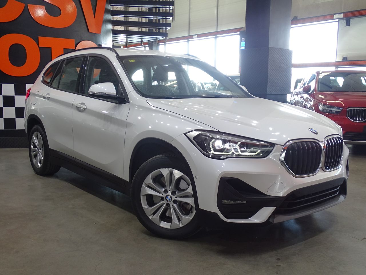 Foto BMW X1 4