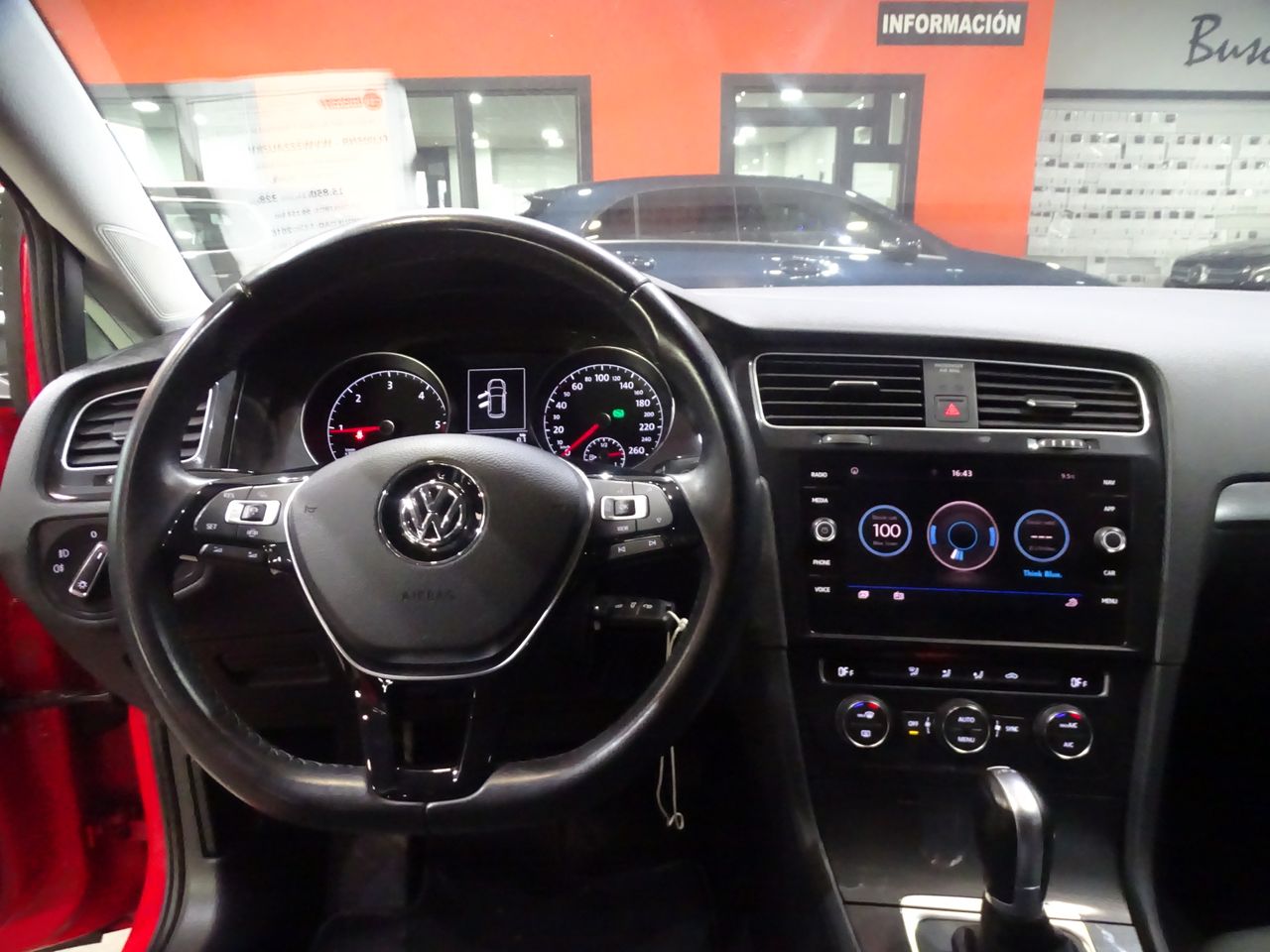 Foto Volkswagen Golf 9