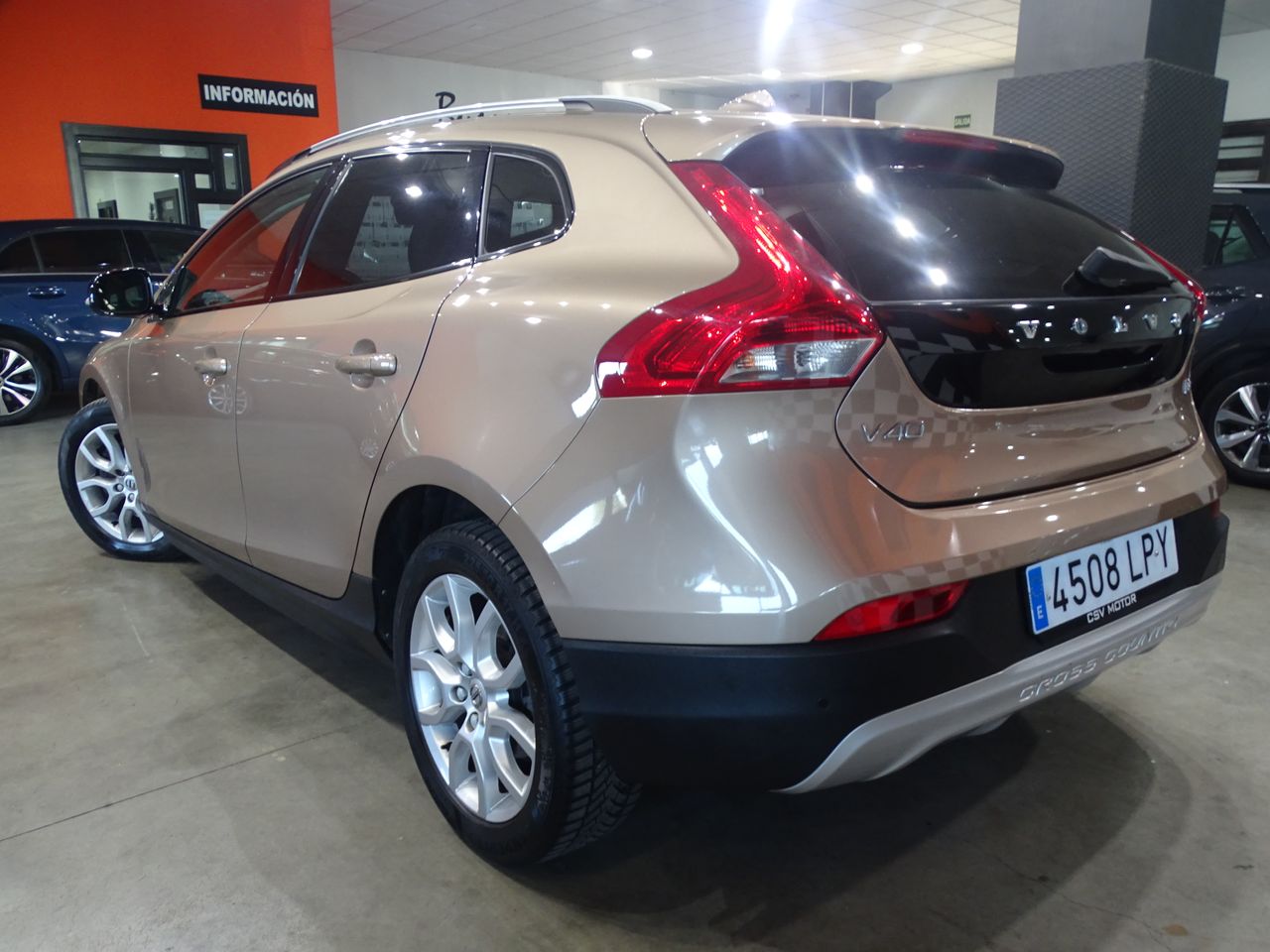 Foto Volvo V40 Cross Country 5