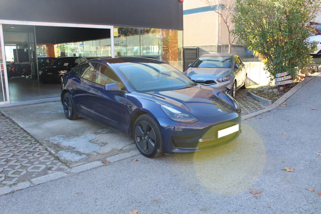 Foto Tesla Model 3 4