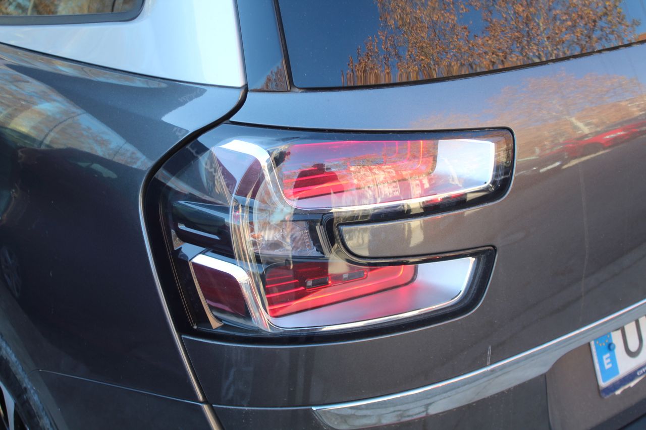 Foto Citroën Grand C4 SpaceTourer 26