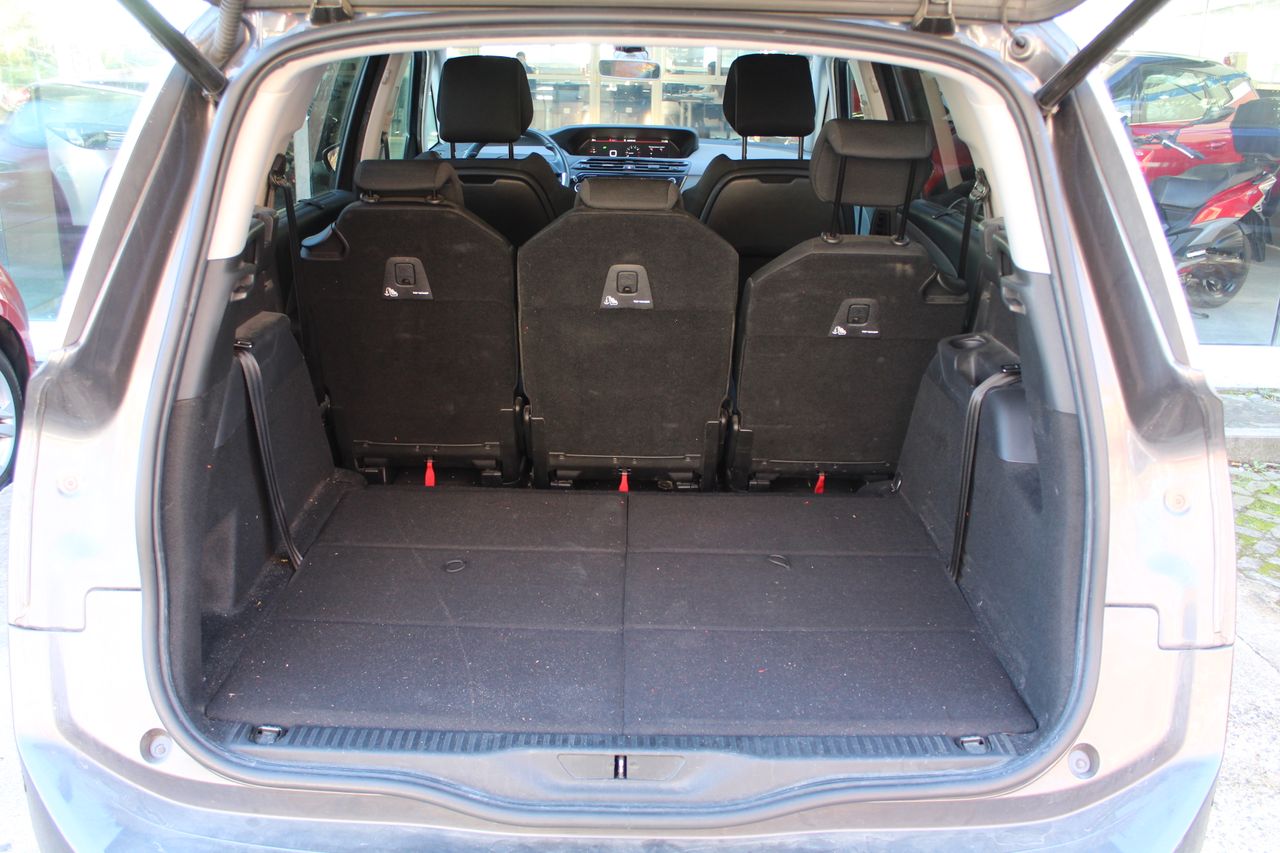 Foto Citroën Grand C4 SpaceTourer 29