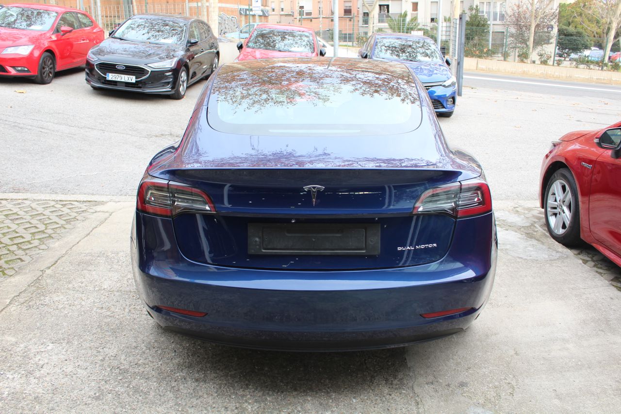 Foto Tesla Model 3 6