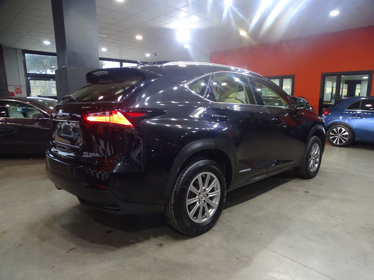 Foto Lexus NX 4