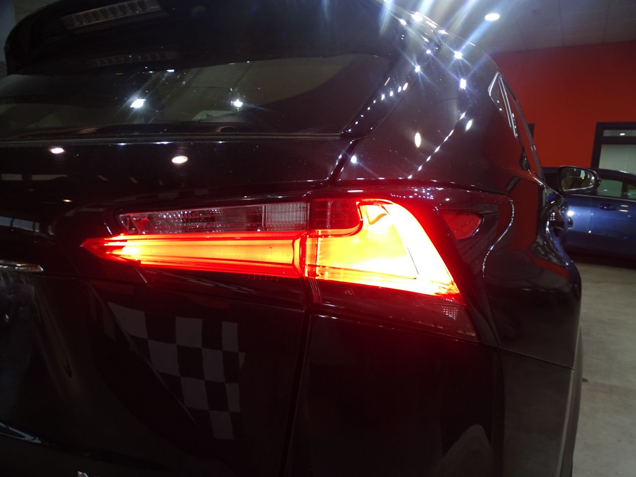 Foto Lexus NX 23