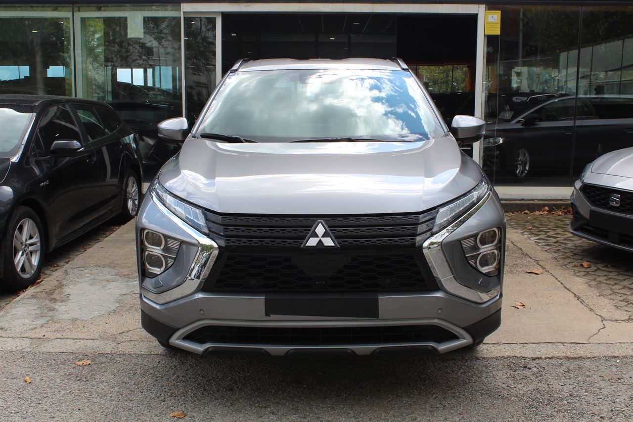 Foto Mitsubishi Eclipse Cross 2