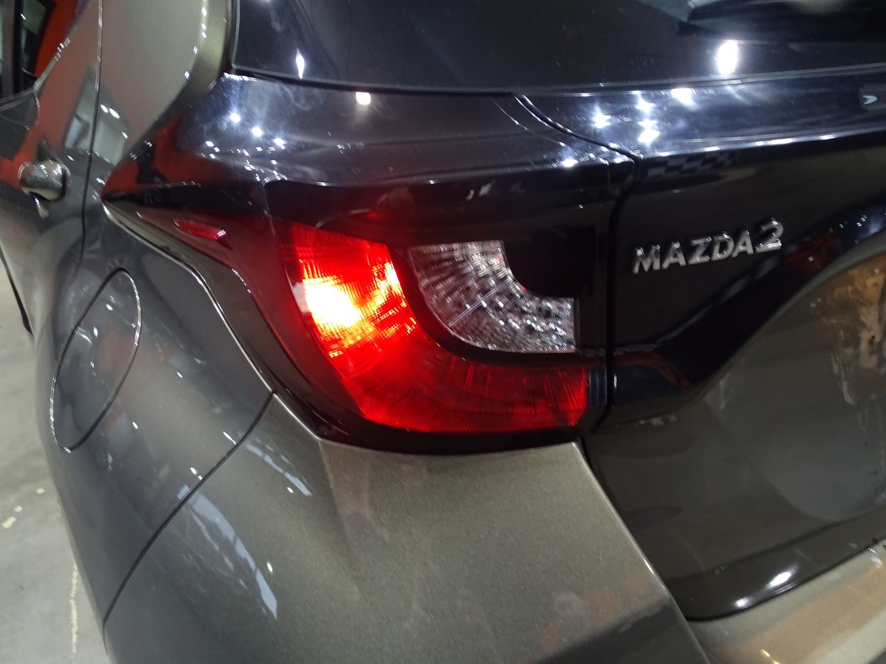 Foto Mazda Mazda2 26