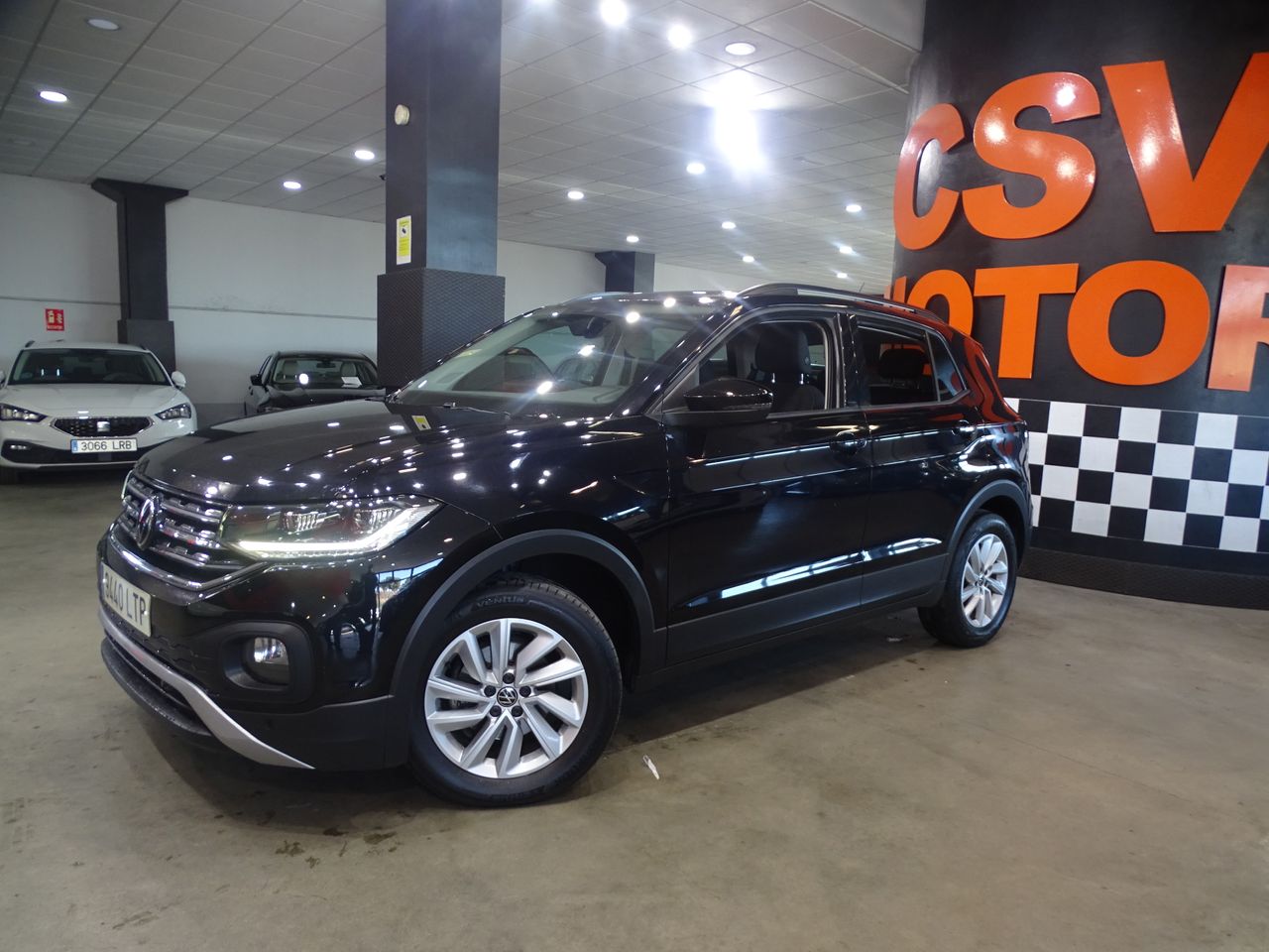 Foto Volkswagen T-Cross 2