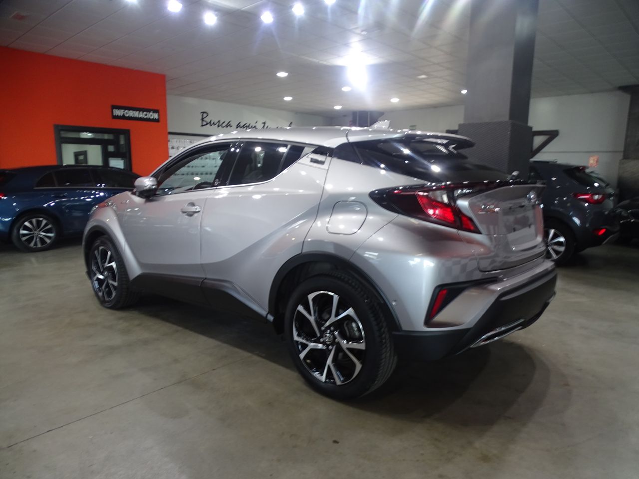 Foto Toyota C-HR 4