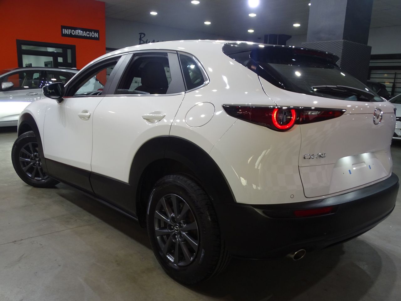 Foto Mazda CX-30 4